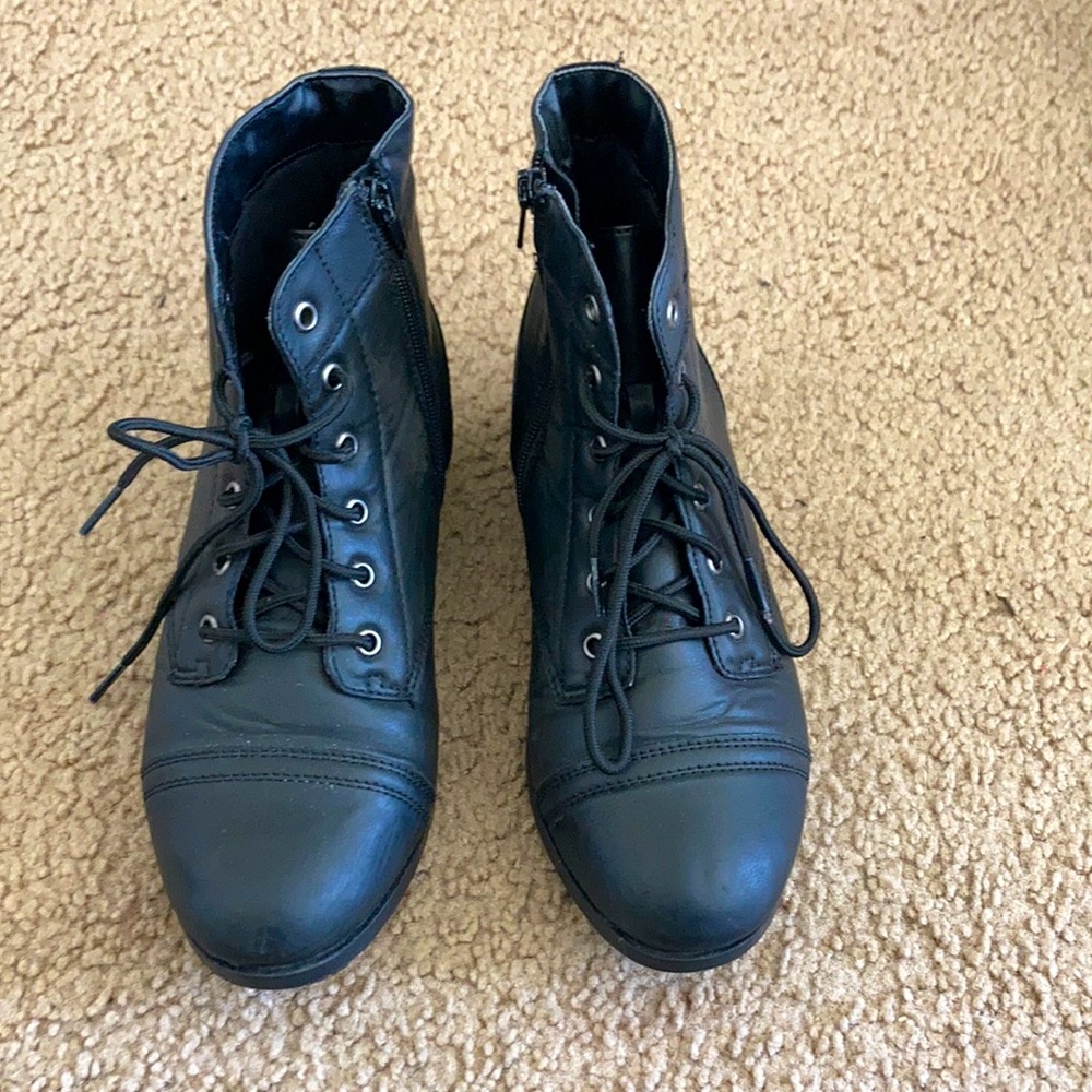 Nonslip Black Boots